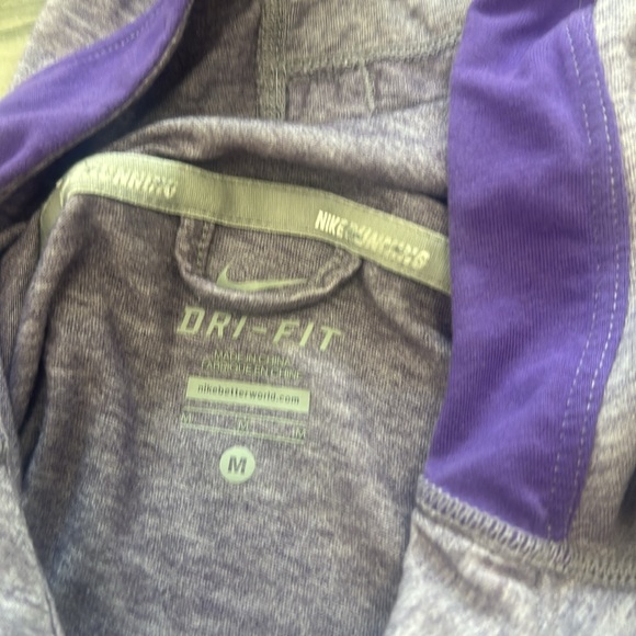 Nike Running Pullover Dri Fit Hoodie Purple size Medium - Picture 4 of 5